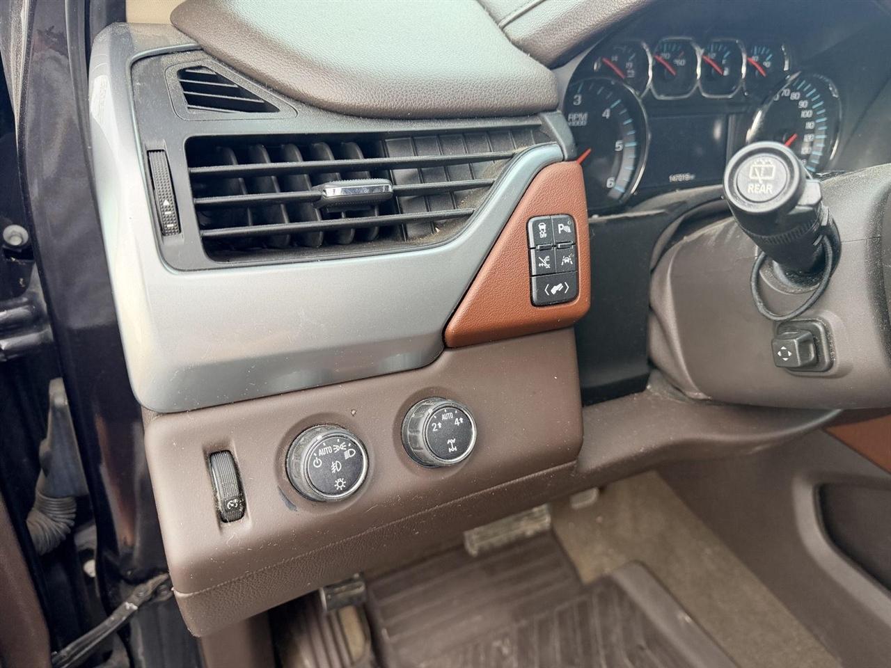 Chevrolet Suburban  2016