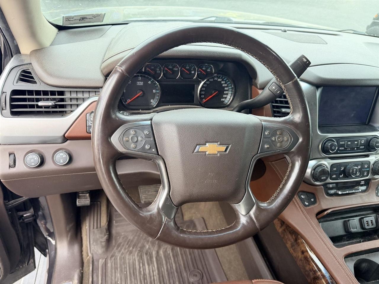 Chevrolet Suburban  2016