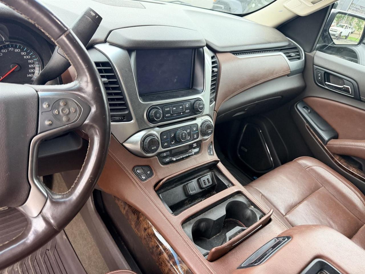 Chevrolet Suburban  2016