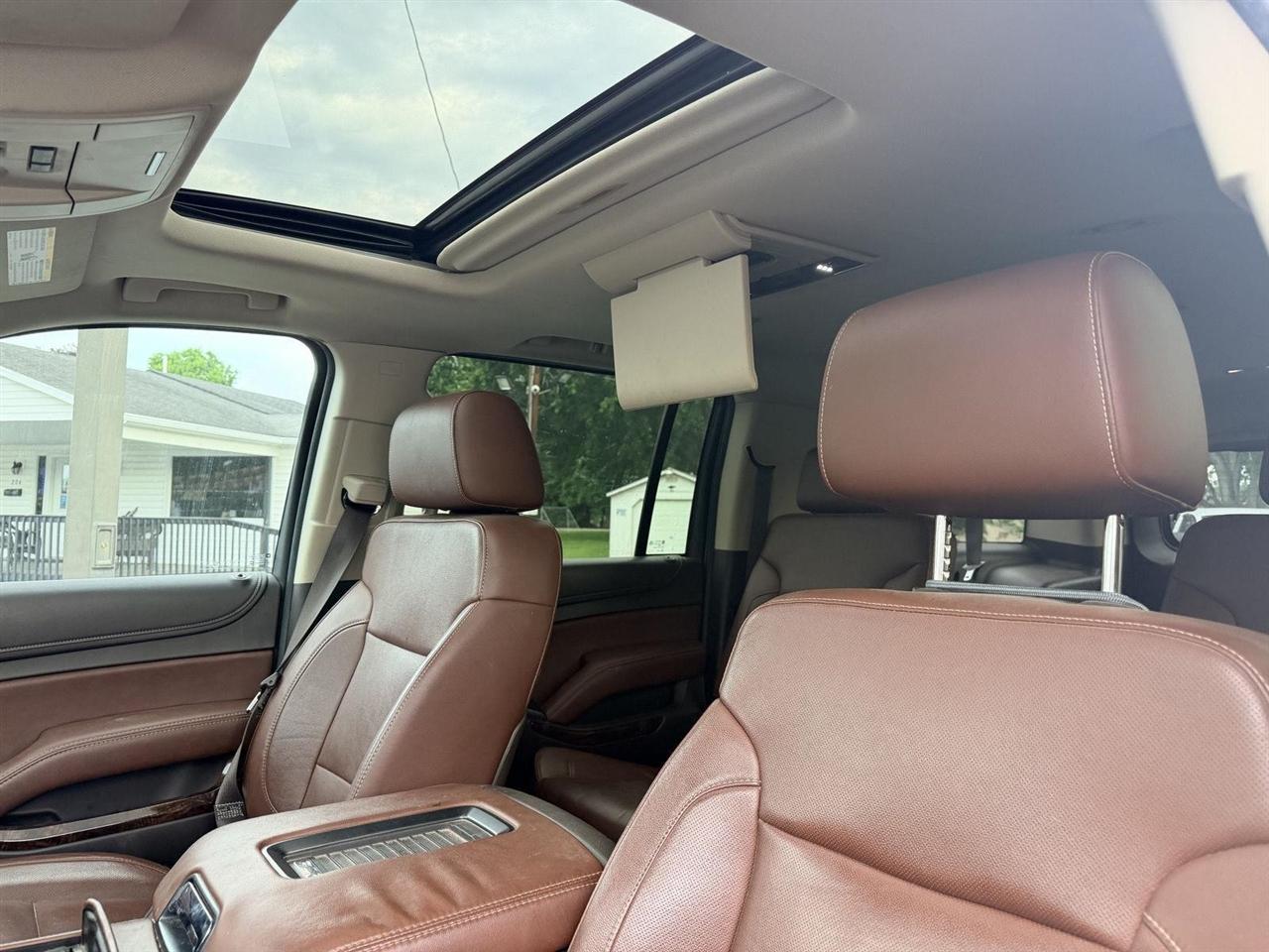 Chevrolet Suburban  2016