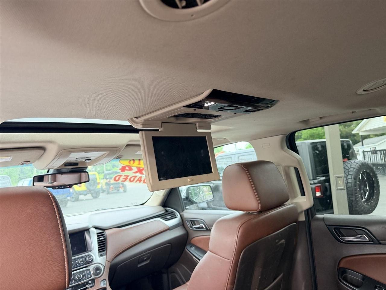 Chevrolet Suburban  2016