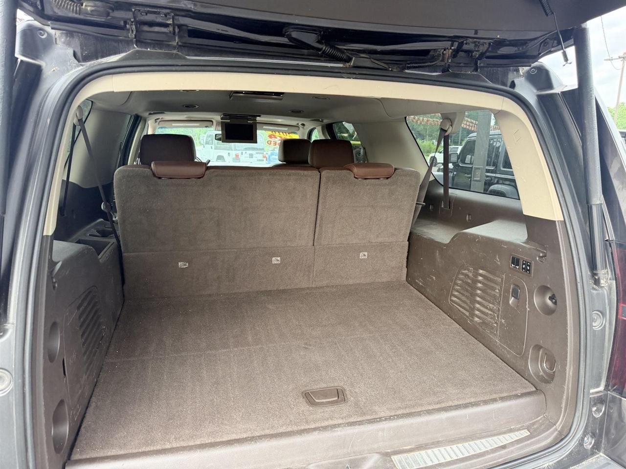 Chevrolet Suburban  2016