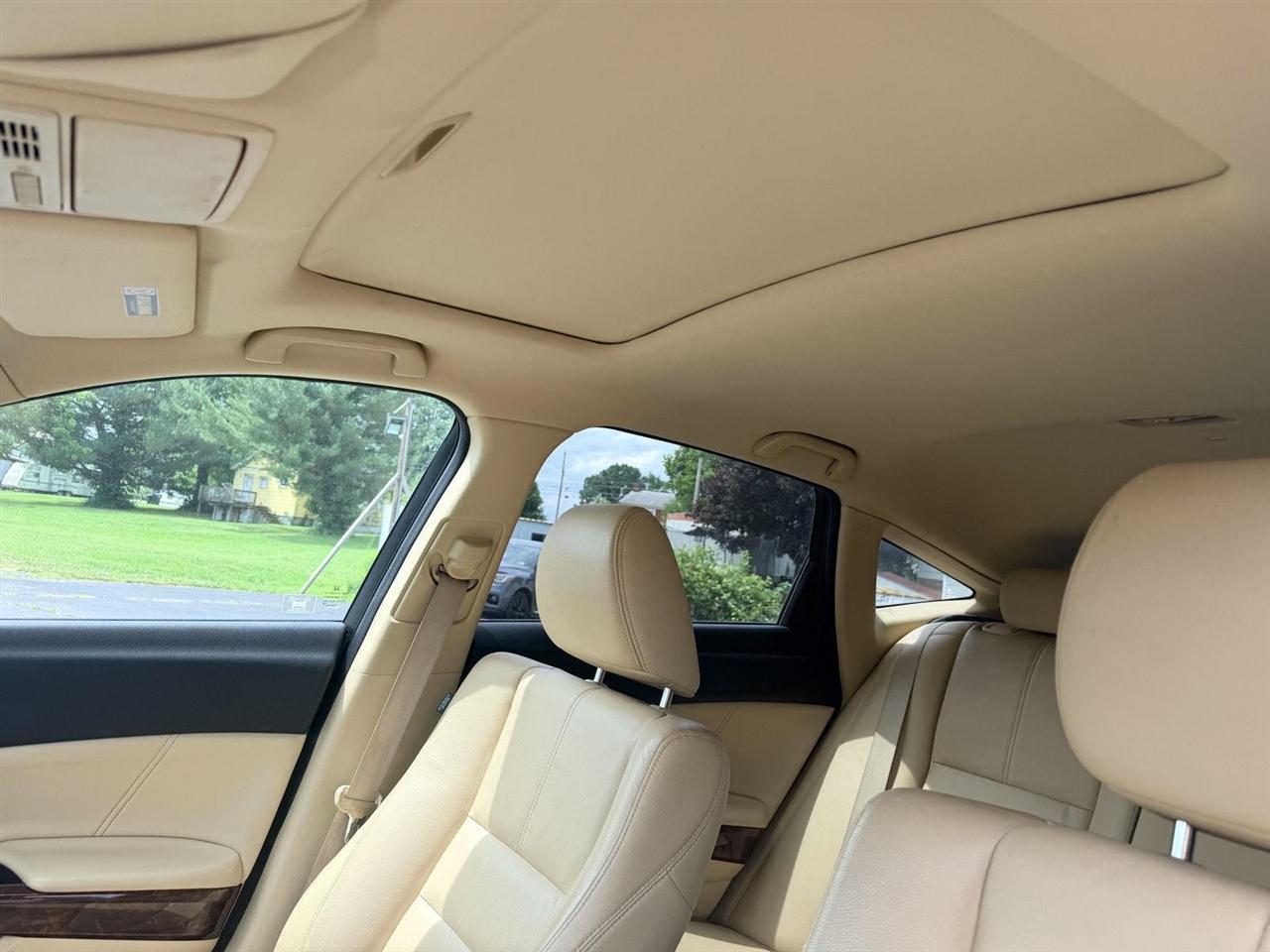 Honda Accord Crosstour  2010