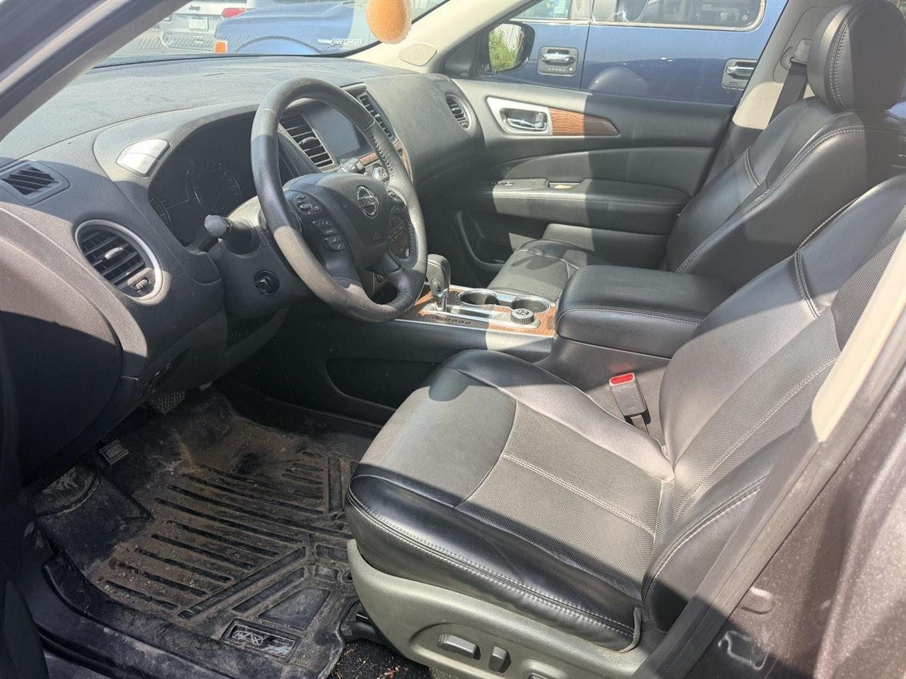 Nissan Pathfinder  2017