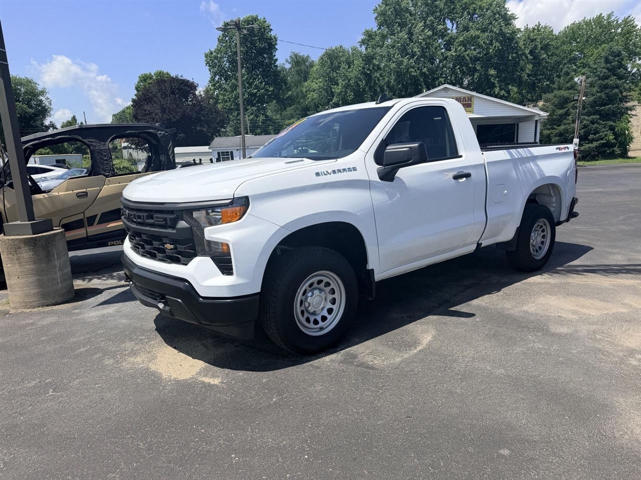 Chevrolet Silverado 1500  2025