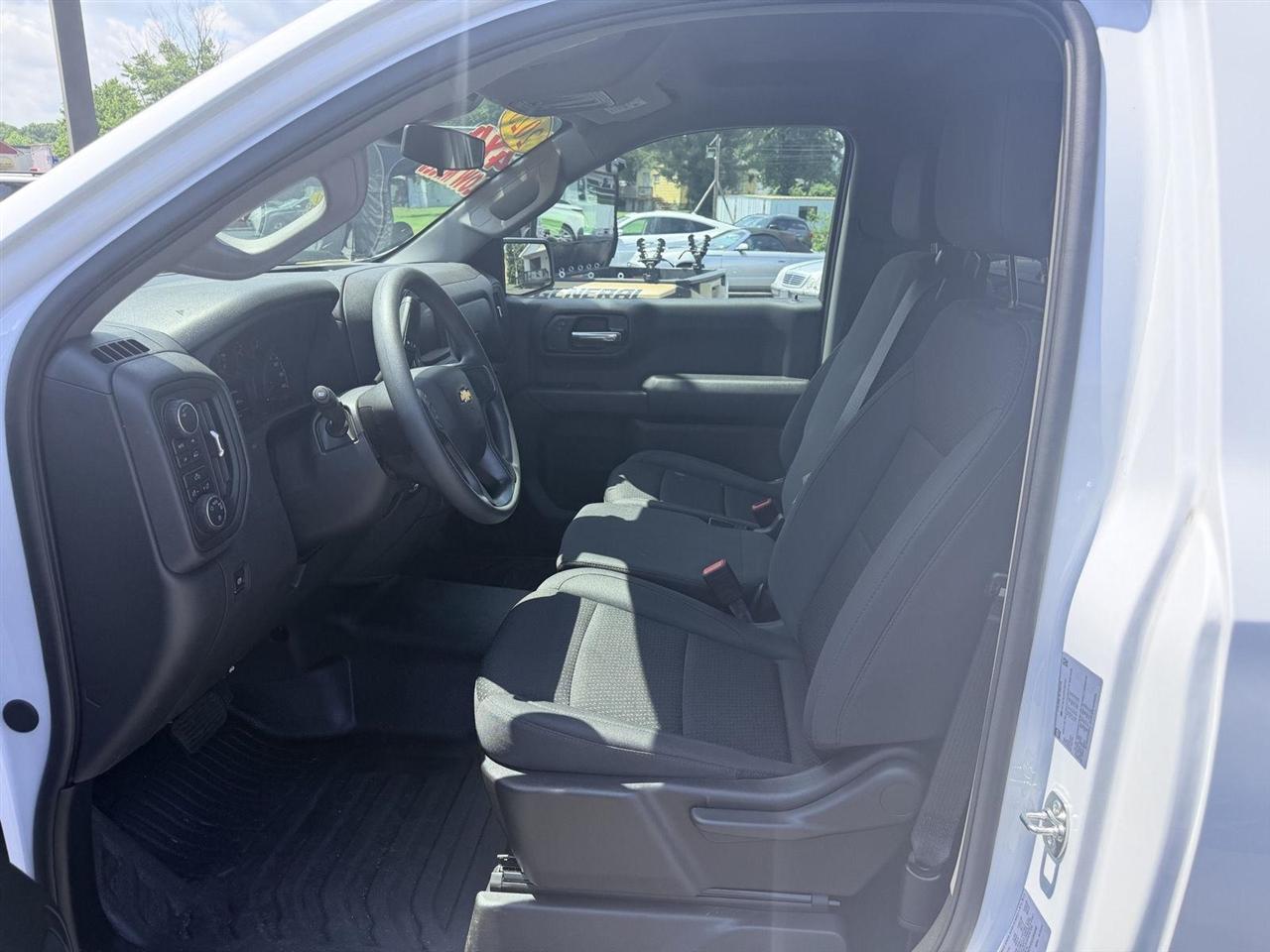 Chevrolet Silverado 1500  2025