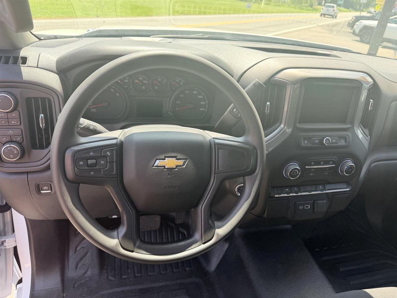 Chevrolet Silverado 1500  2025