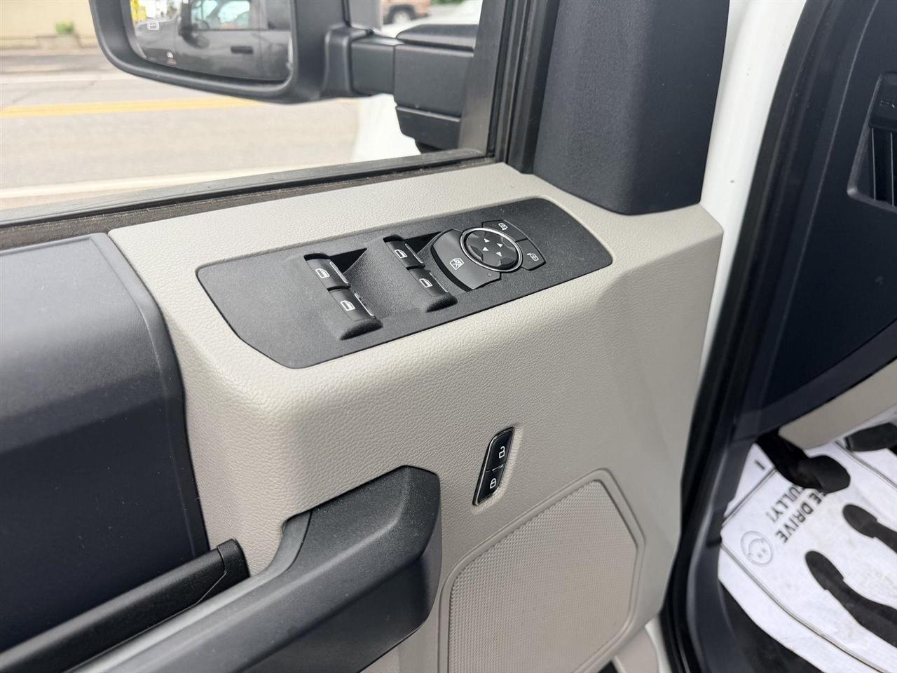 Ford F-350 SD  2022