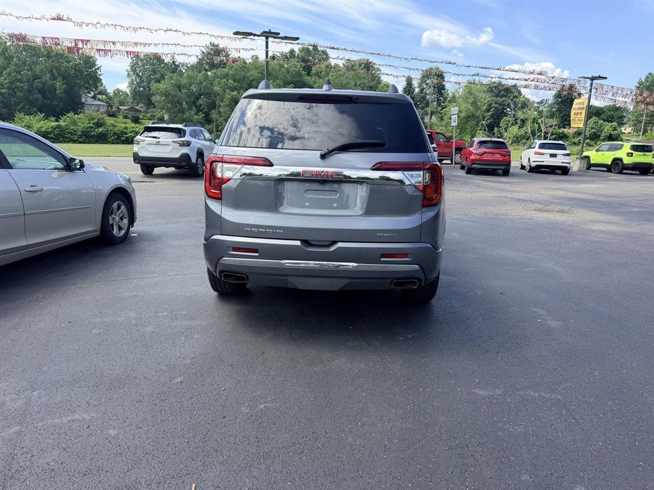 GMC Acadia  2022