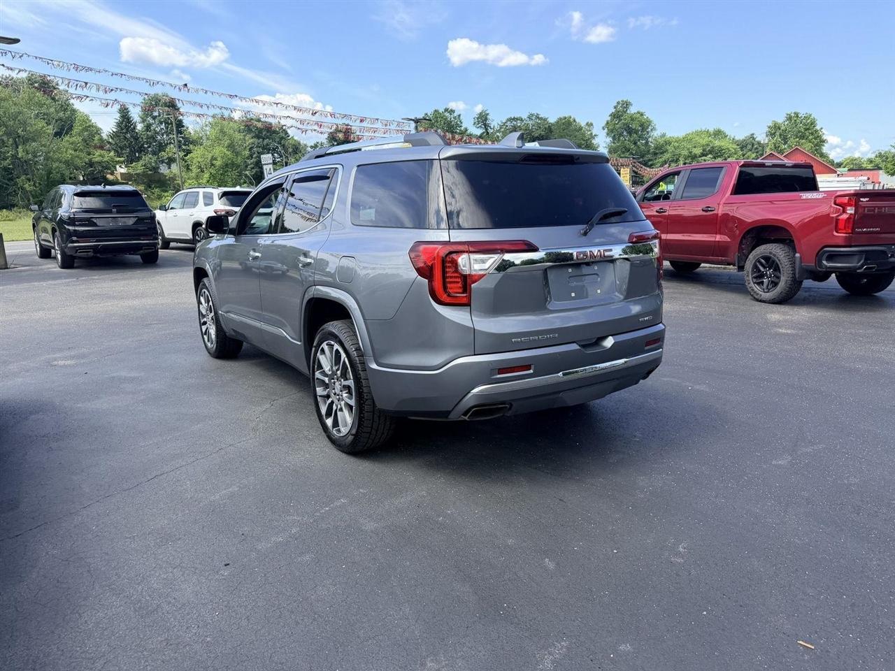 GMC Acadia  2022