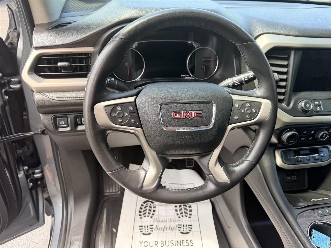 GMC Acadia  2022