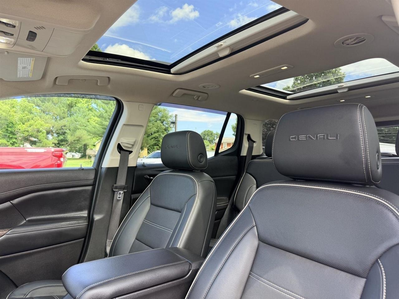 GMC Acadia  2022