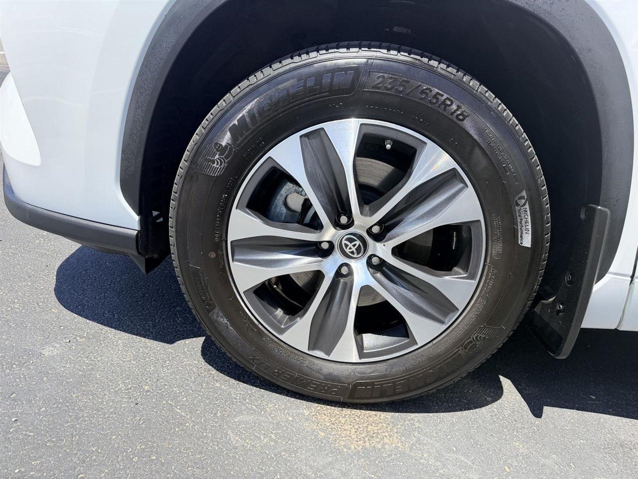 Toyota Highlander  2024