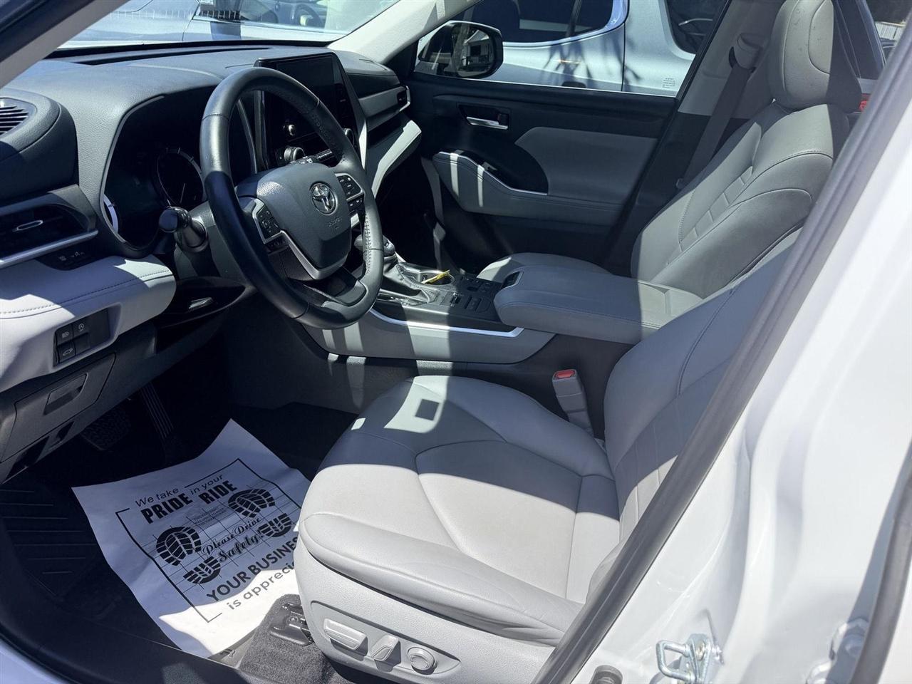 Toyota Highlander  2024