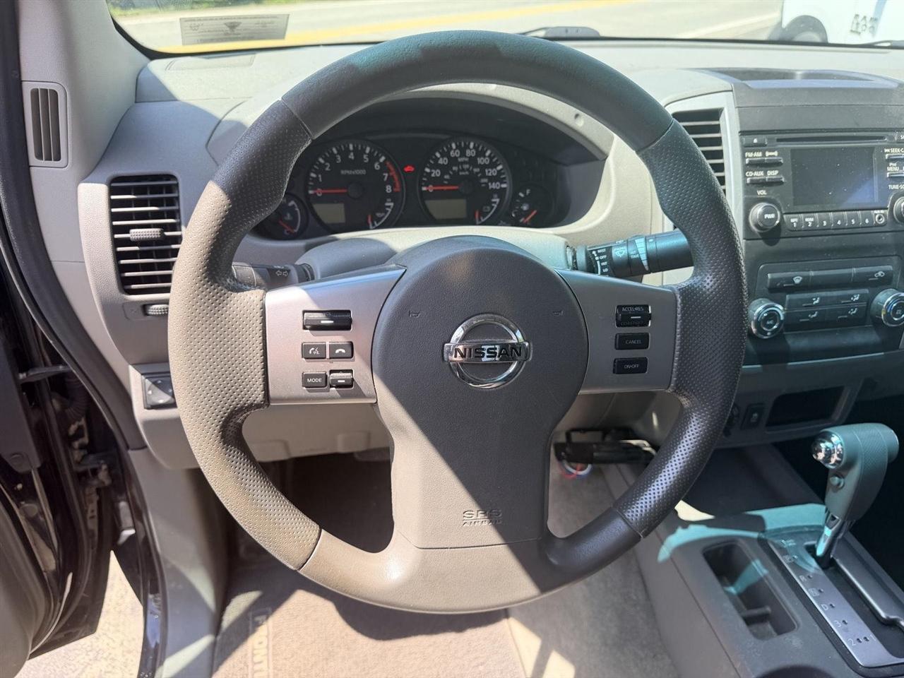 Nissan Frontier  2014