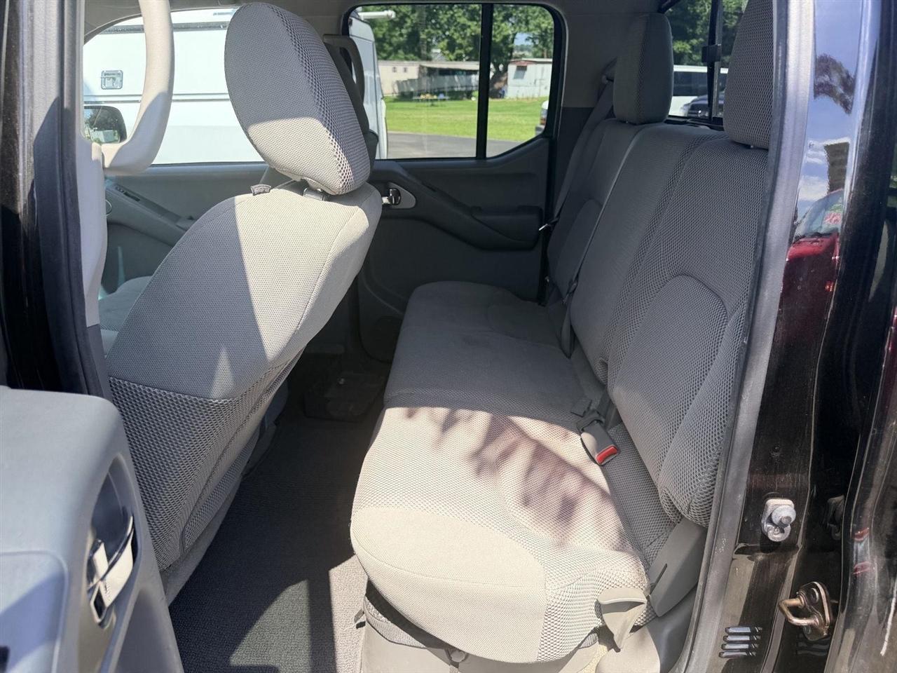 Nissan Frontier  2014