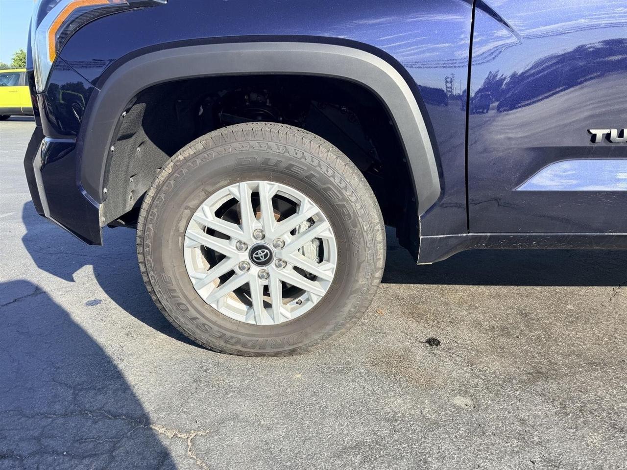 Toyota Tundra  2025