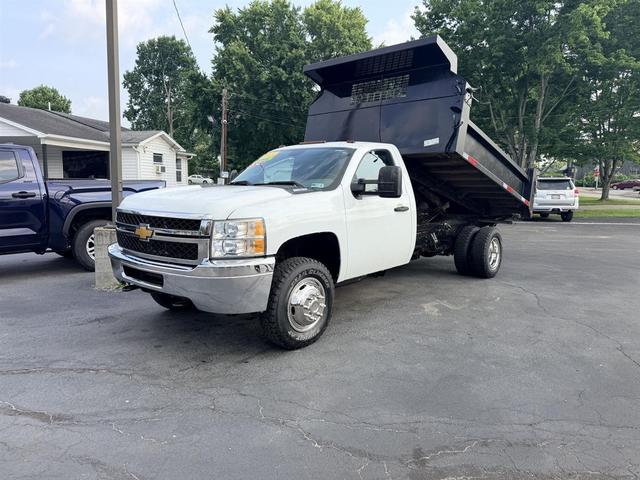 Summit White 2013 Chevrolet Silverado 3500HD Chassis Pickup Truck 6-Speed Automatic