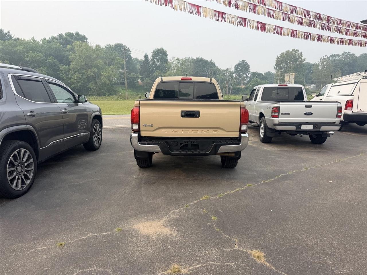 Toyota Tacoma  2018
