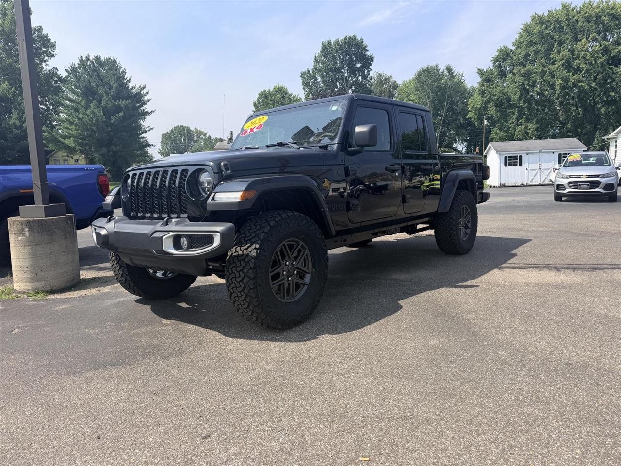 2022 Jeep Gladiator Sport S