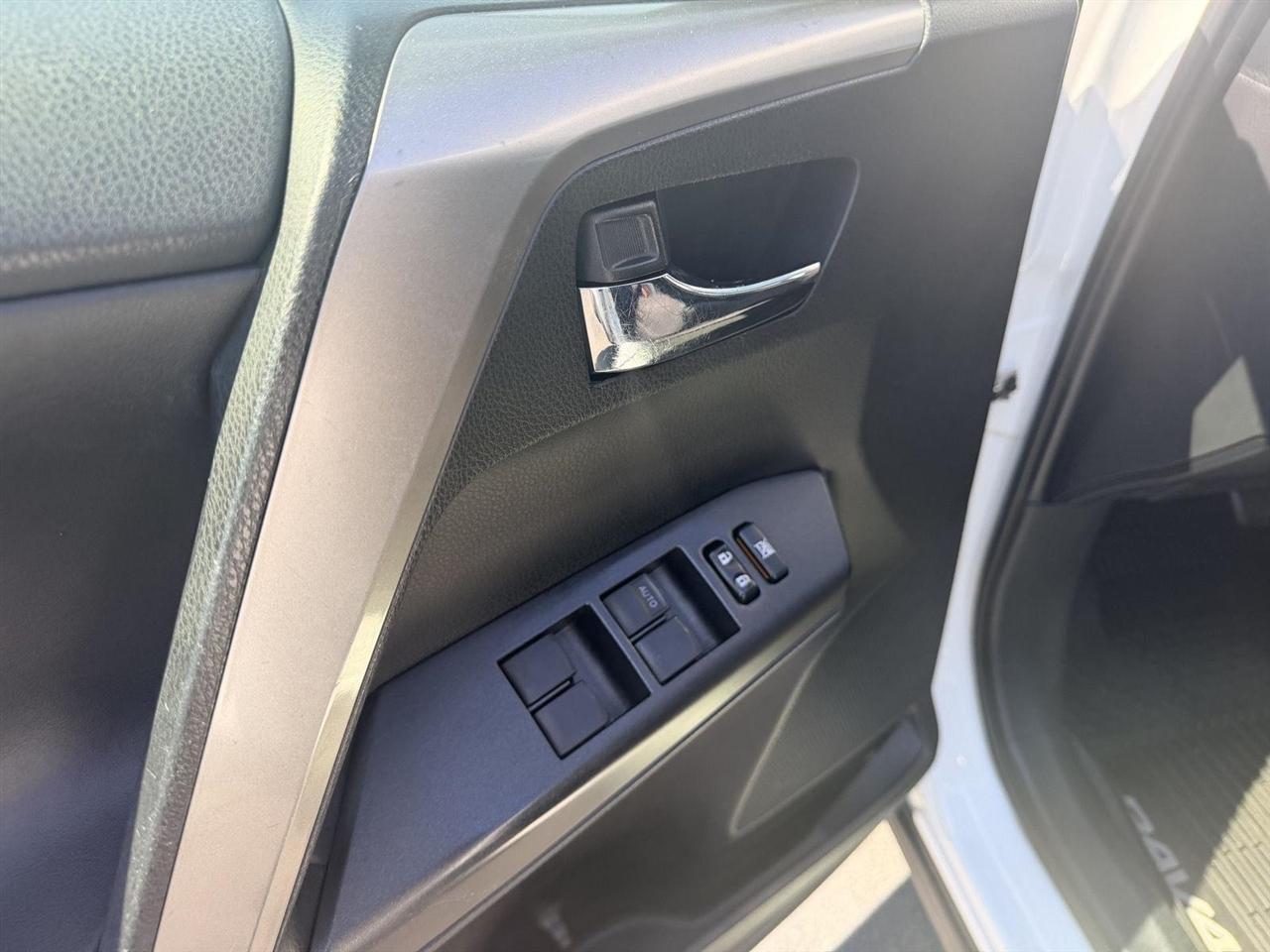 Toyota RAV4 Hybrid  2017