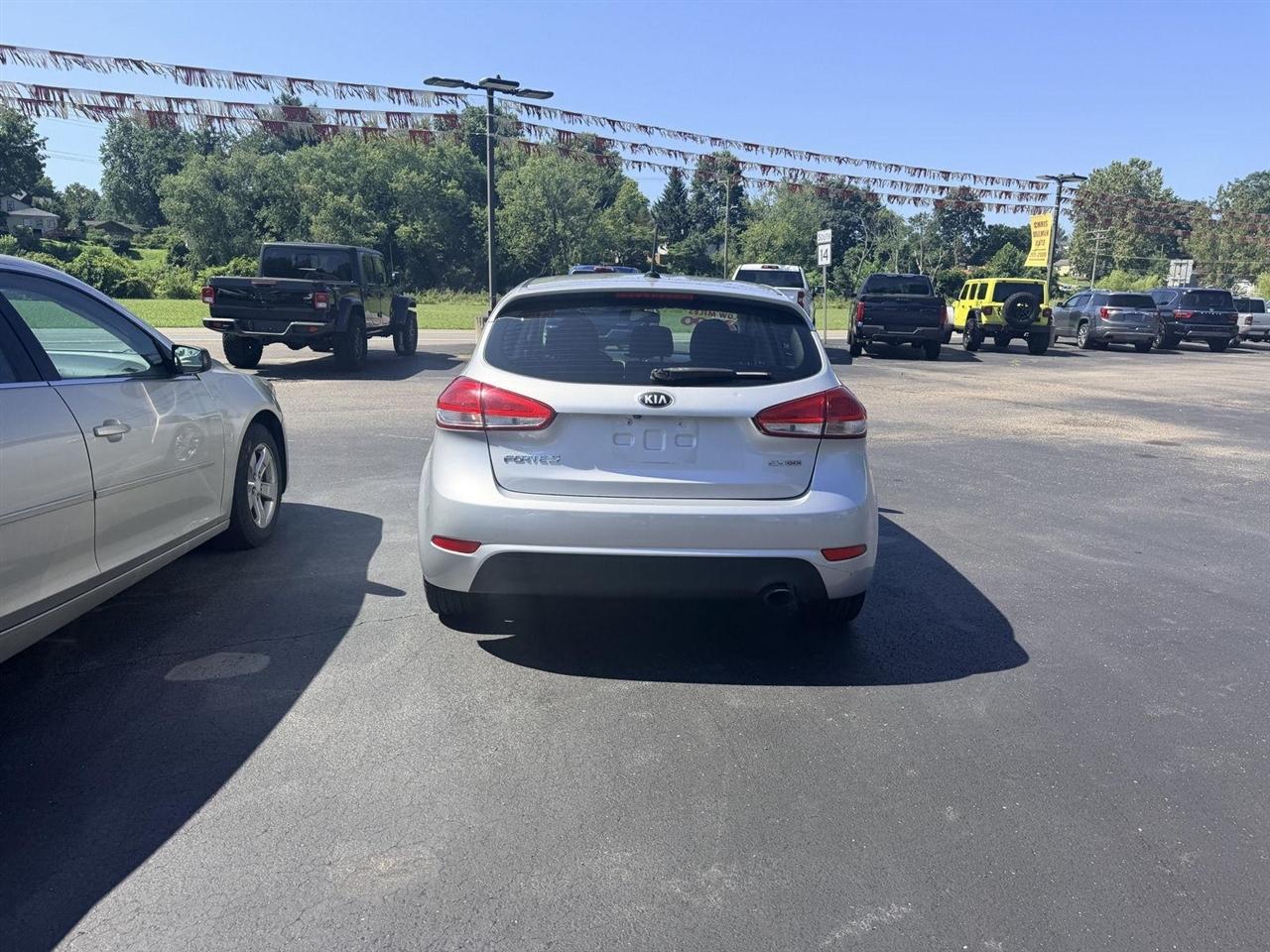 Kia Forte 5-Door  2016