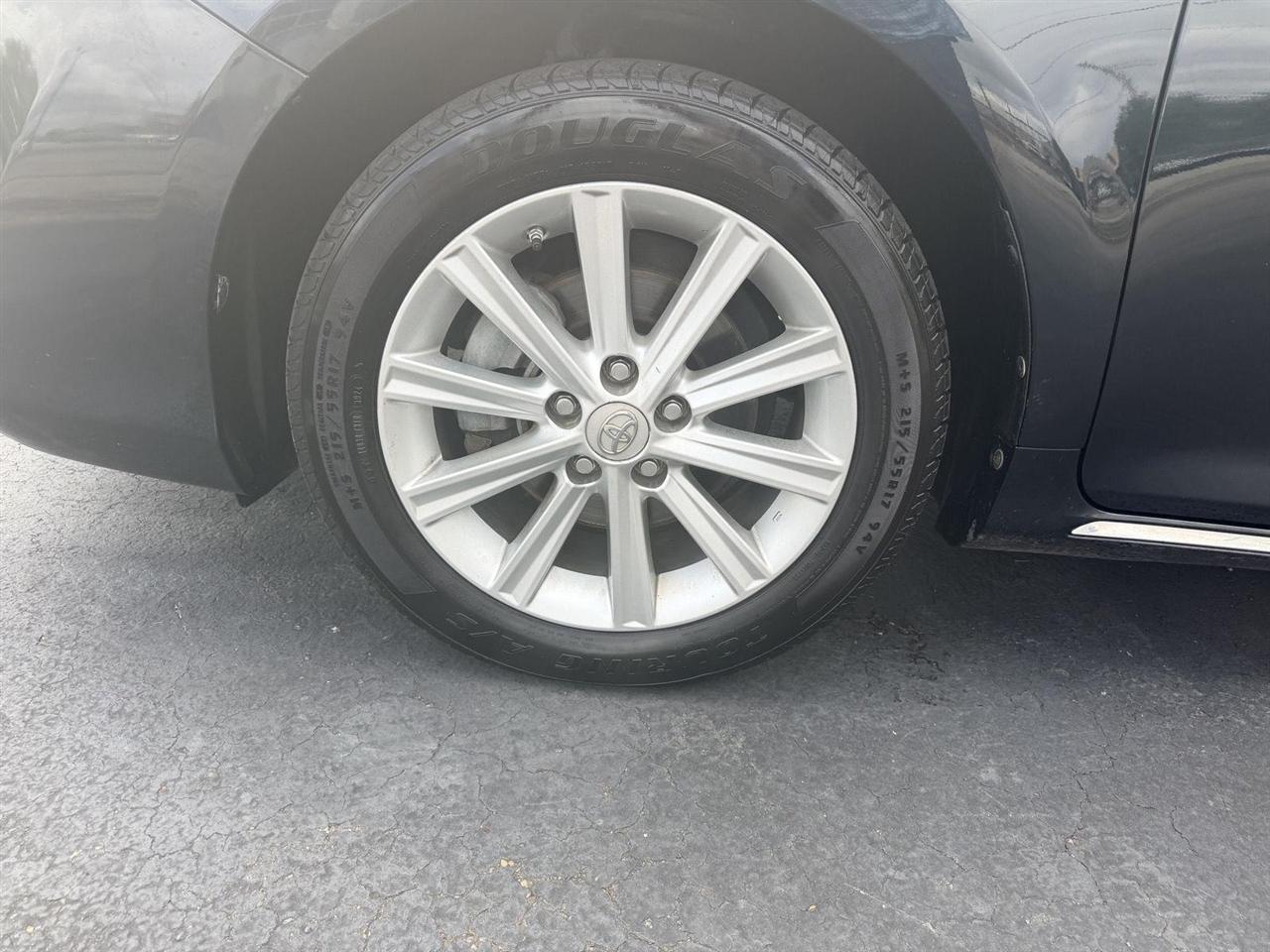 Toyota Camry Hybrid  2014