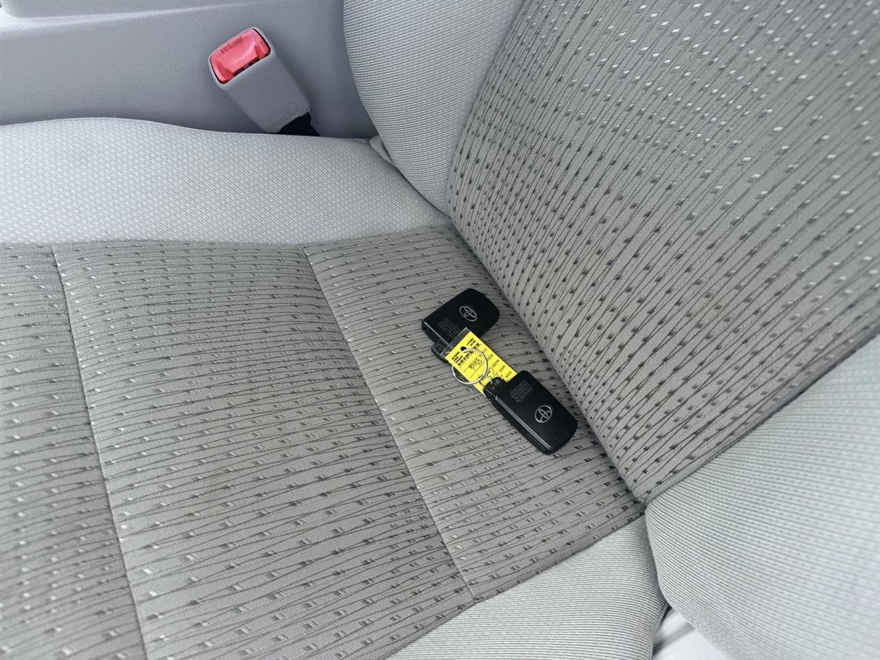 Toyota Camry Hybrid  2014