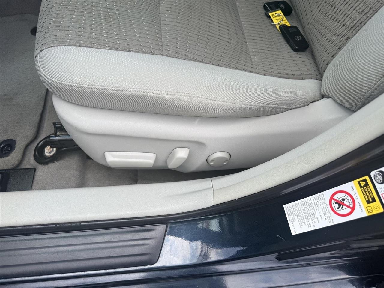 Toyota Camry Hybrid  2014