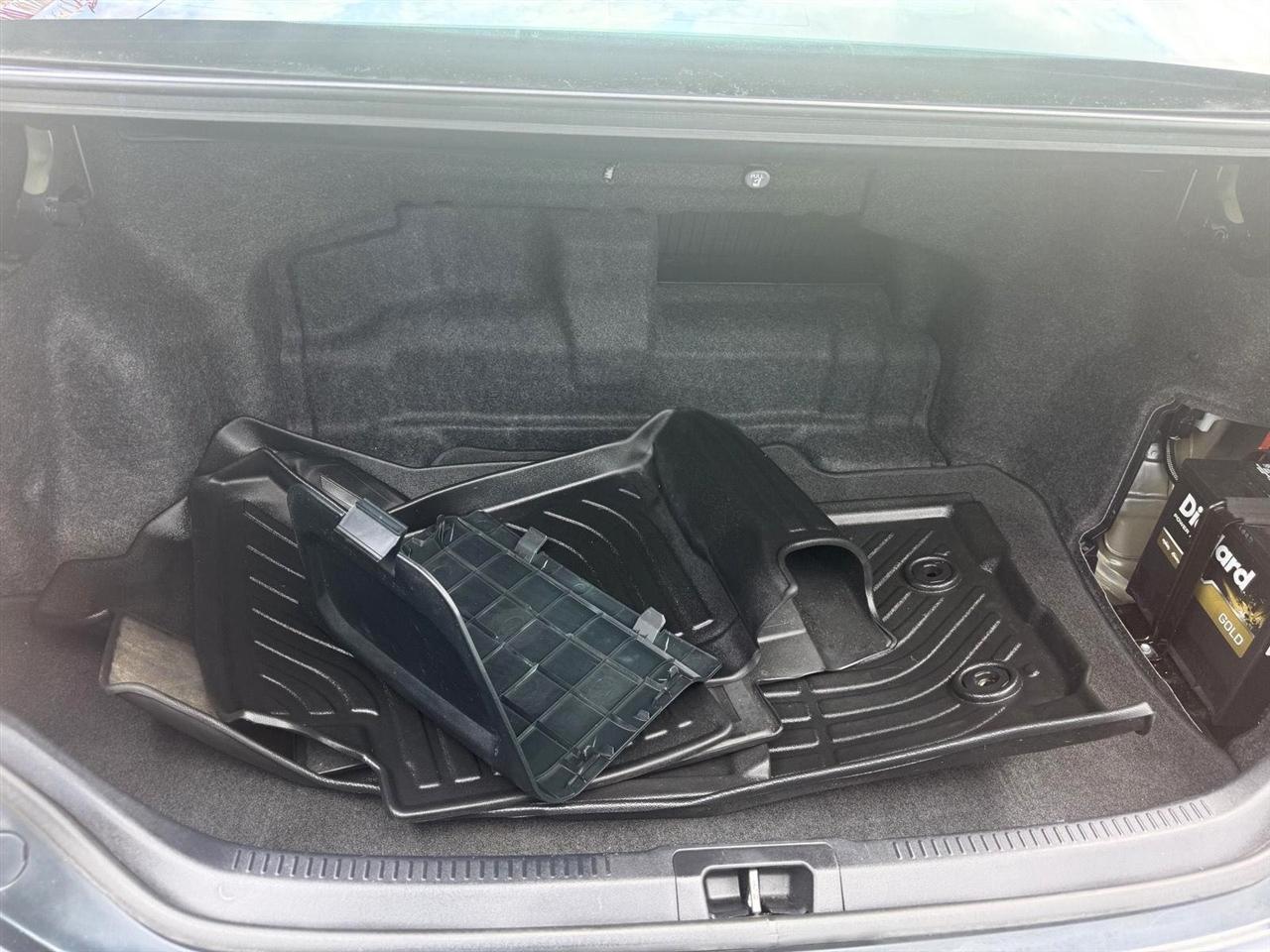 Toyota Camry Hybrid  2014