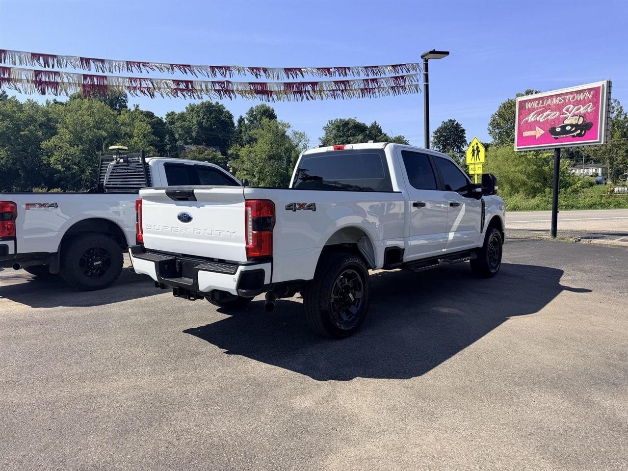 Ford F-350 SD  2024