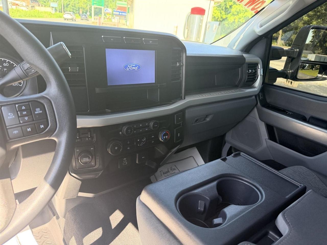 Ford F-350 SD  2024
