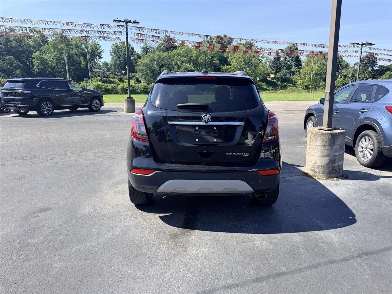 Buick Encore  2021