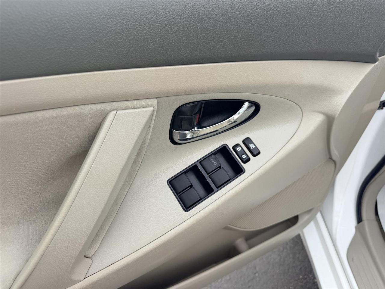Toyota Camry  2009