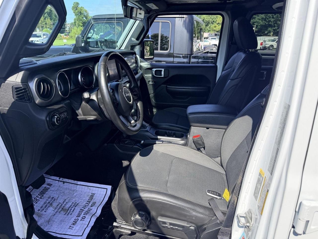 Jeep Gladiator  2021