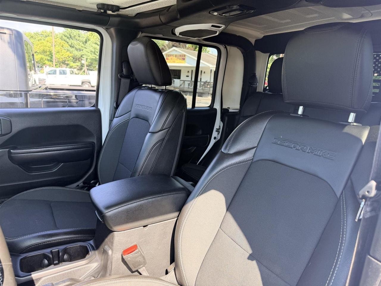 Jeep Gladiator  2021