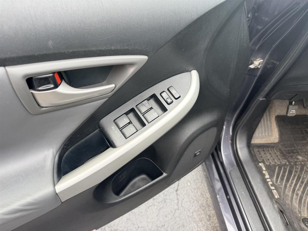 Toyota Prius  2013
