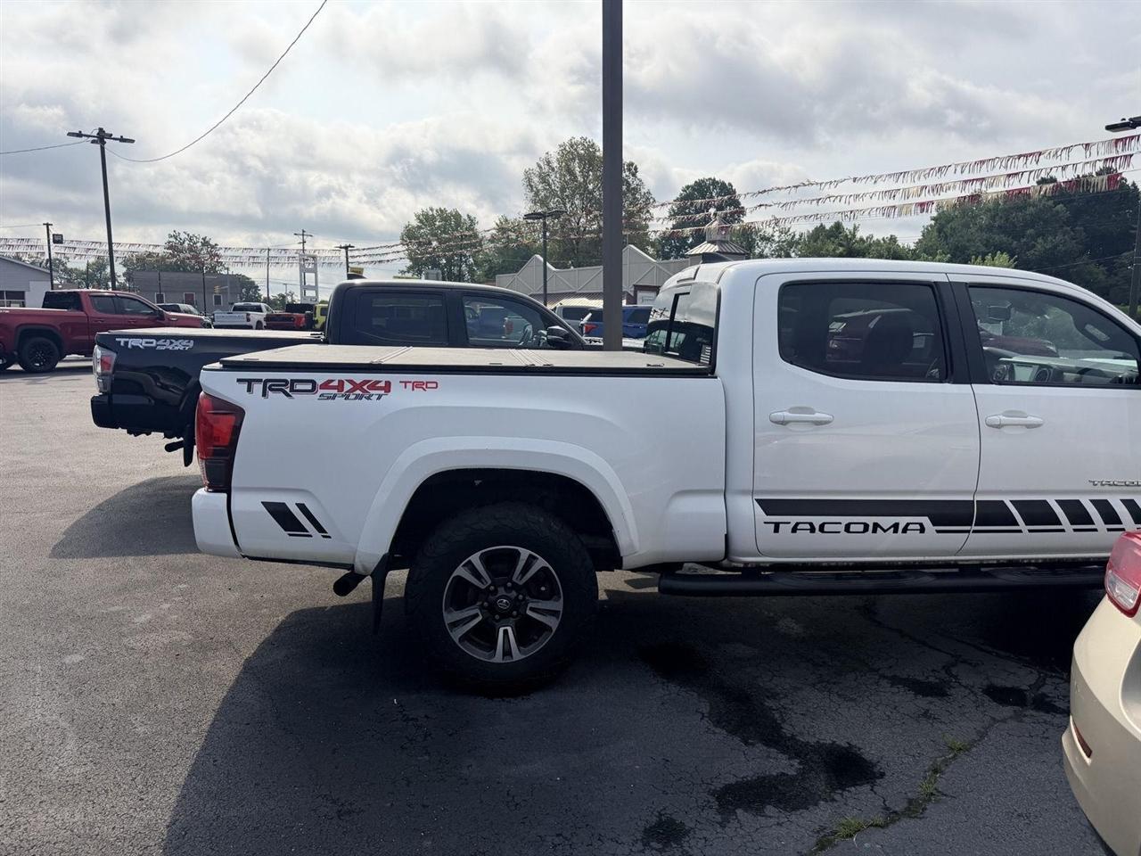 Toyota Tacoma  2018