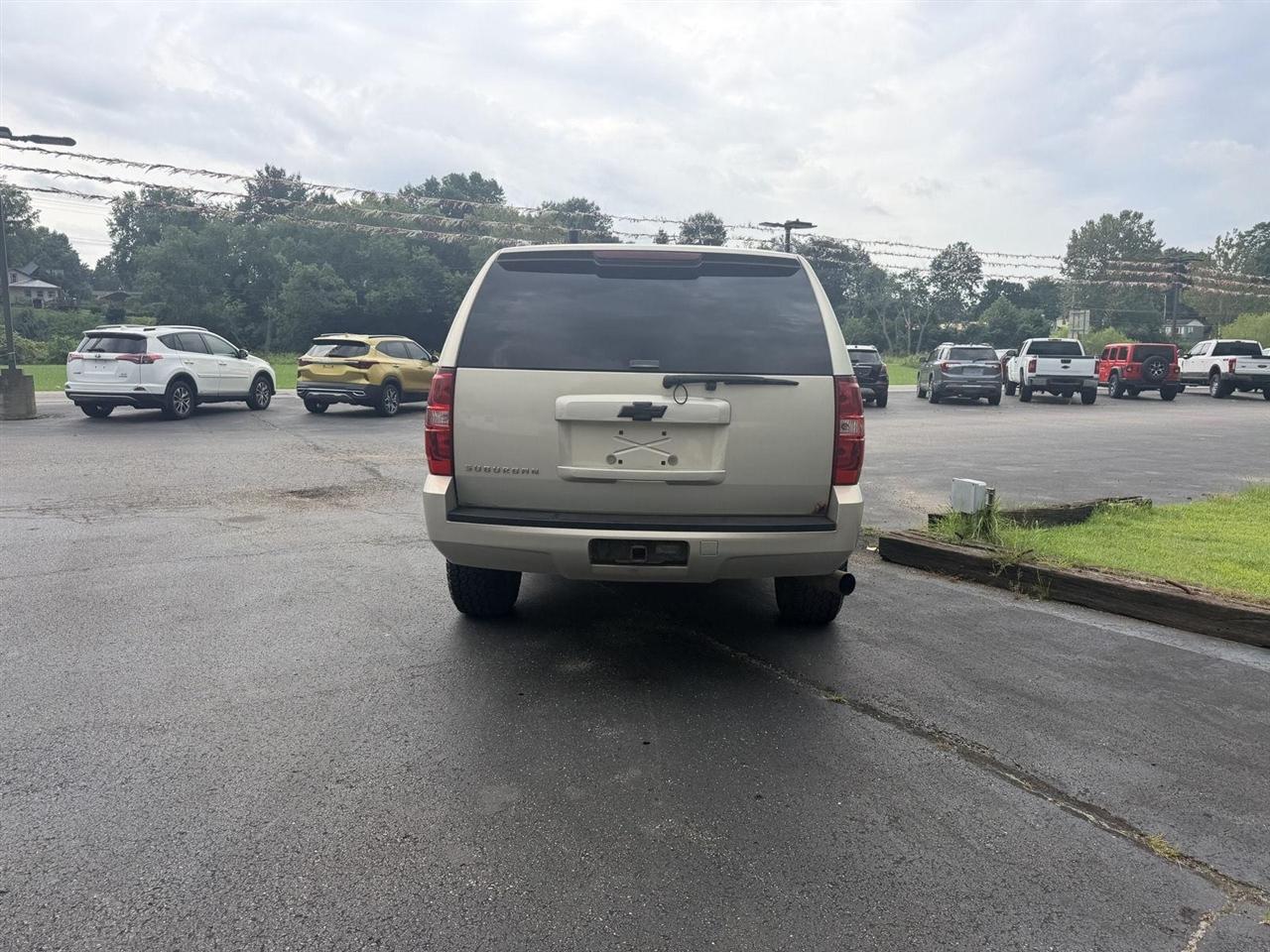 Chevrolet Suburban  2009