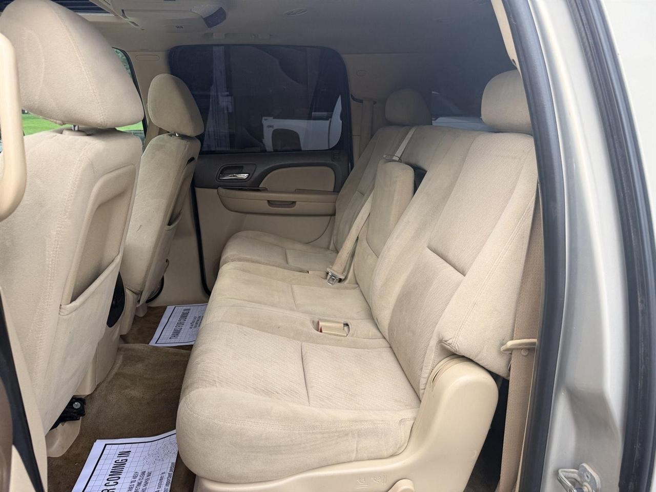 Chevrolet Suburban  2009