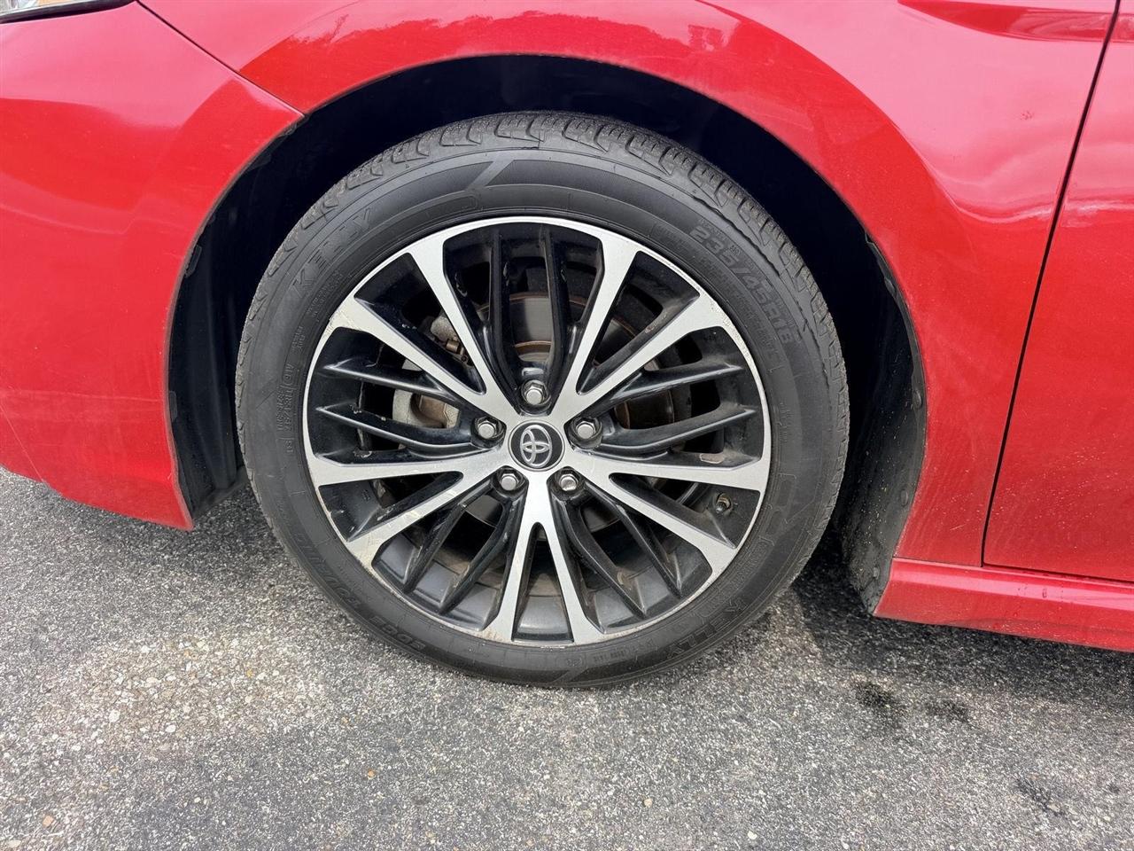 Toyota Camry  2019