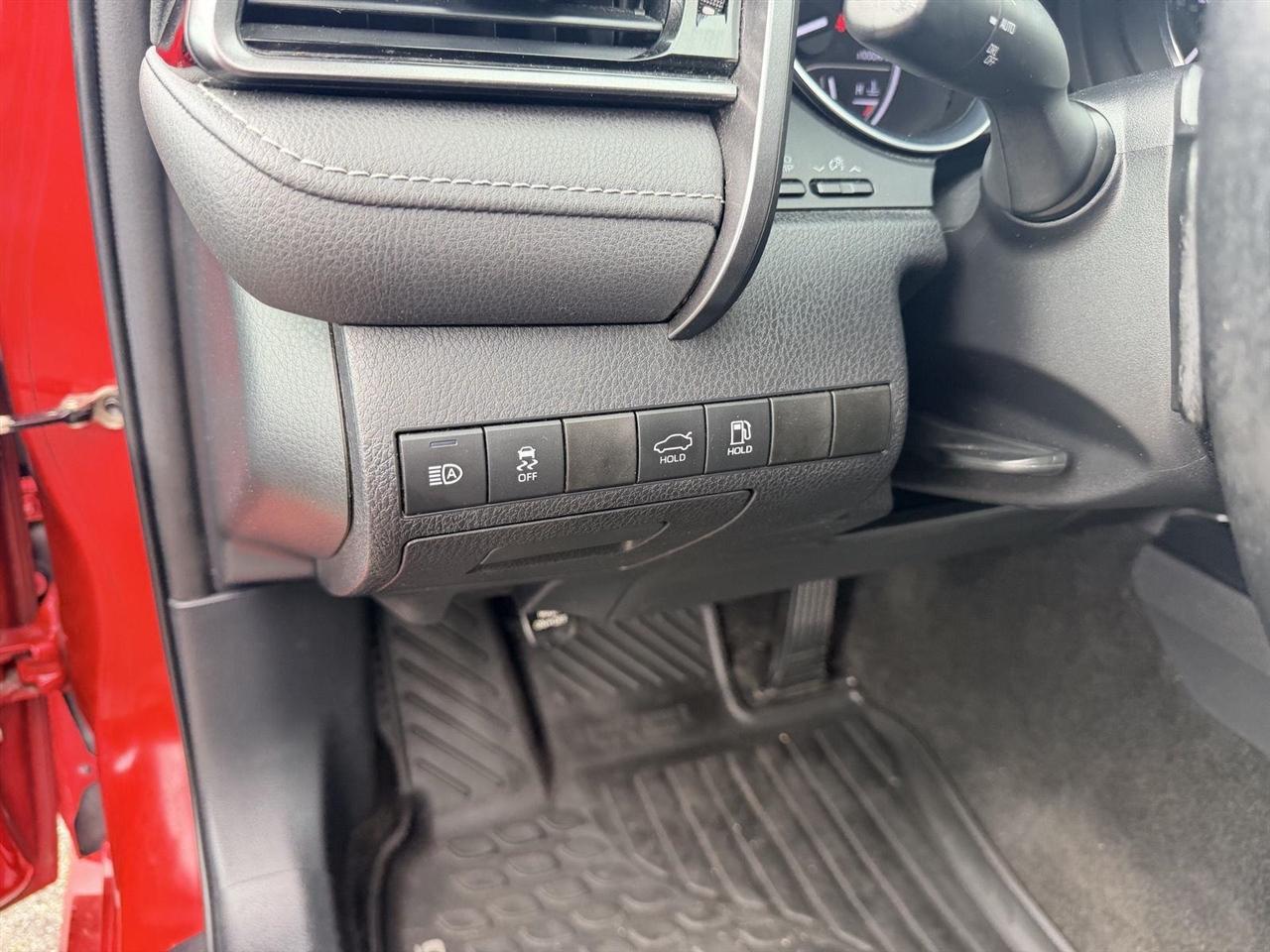 Toyota Camry  2019
