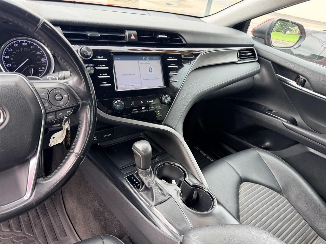 Toyota Camry  2019