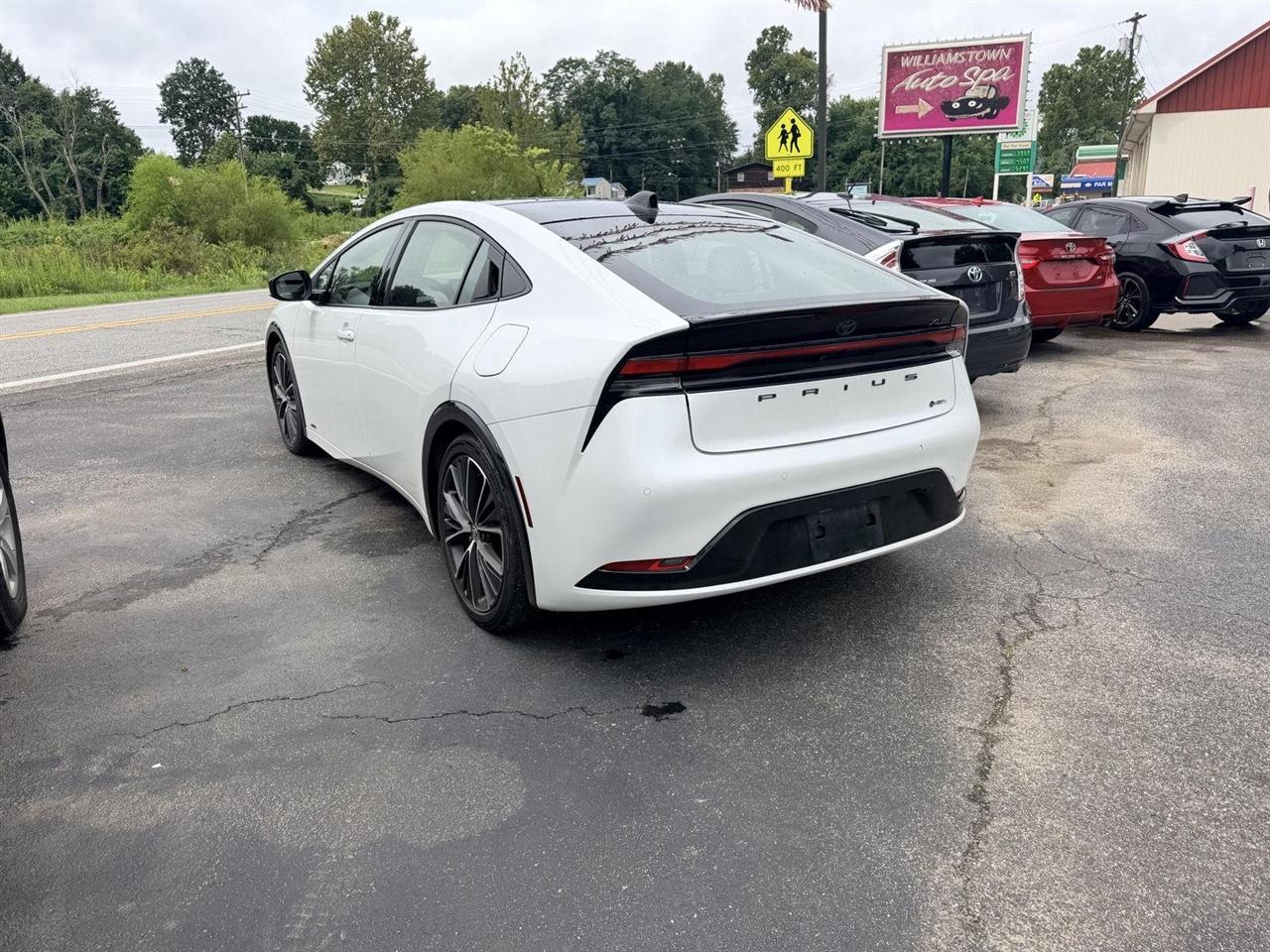 Toyota Prius  2024