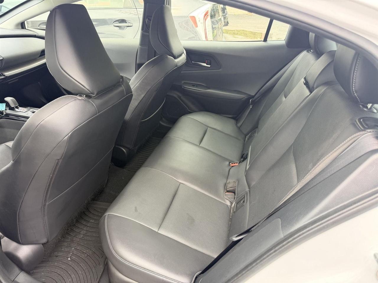 Toyota Prius  2024