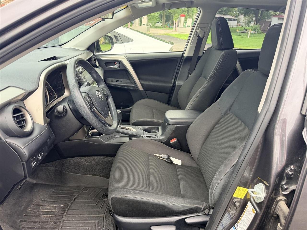 Toyota RAV4  2015