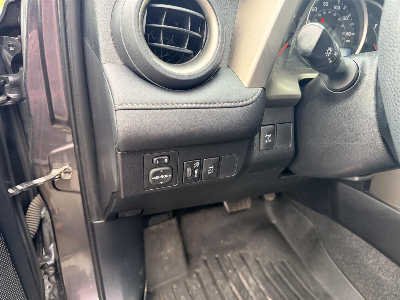 Toyota RAV4  2015