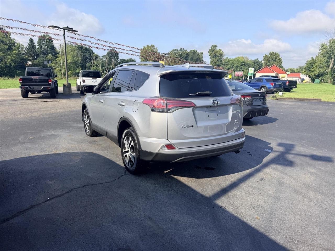 Toyota RAV4  2017