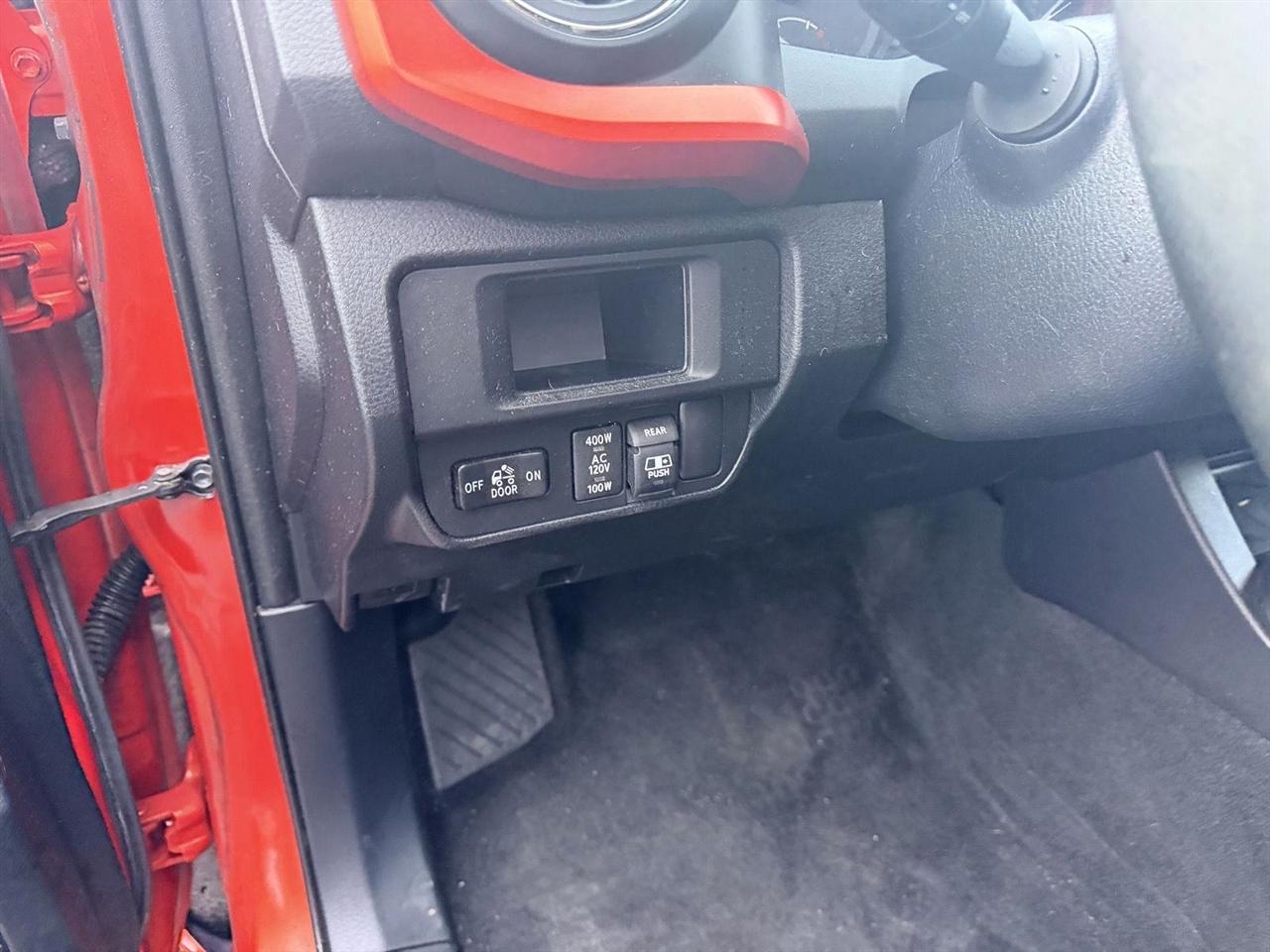 Toyota Tacoma  2017