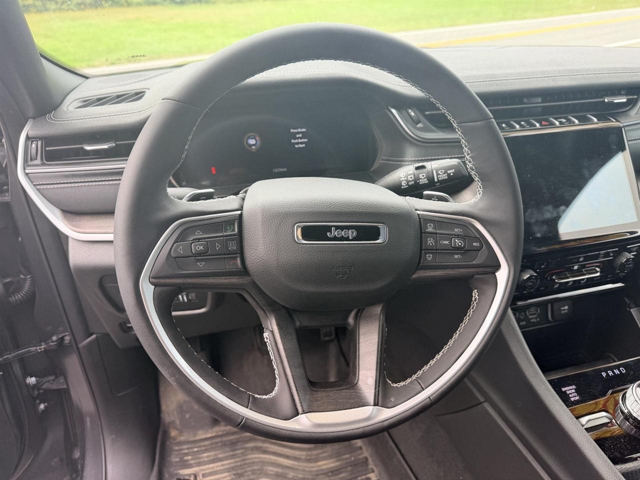 Jeep Grand Cherokee  2025